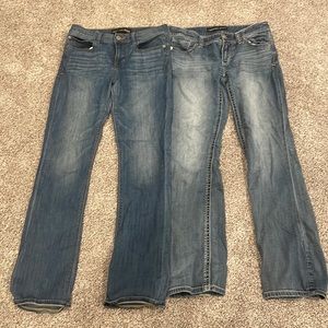 Lot of 2 pairs of Express Jeans 6R